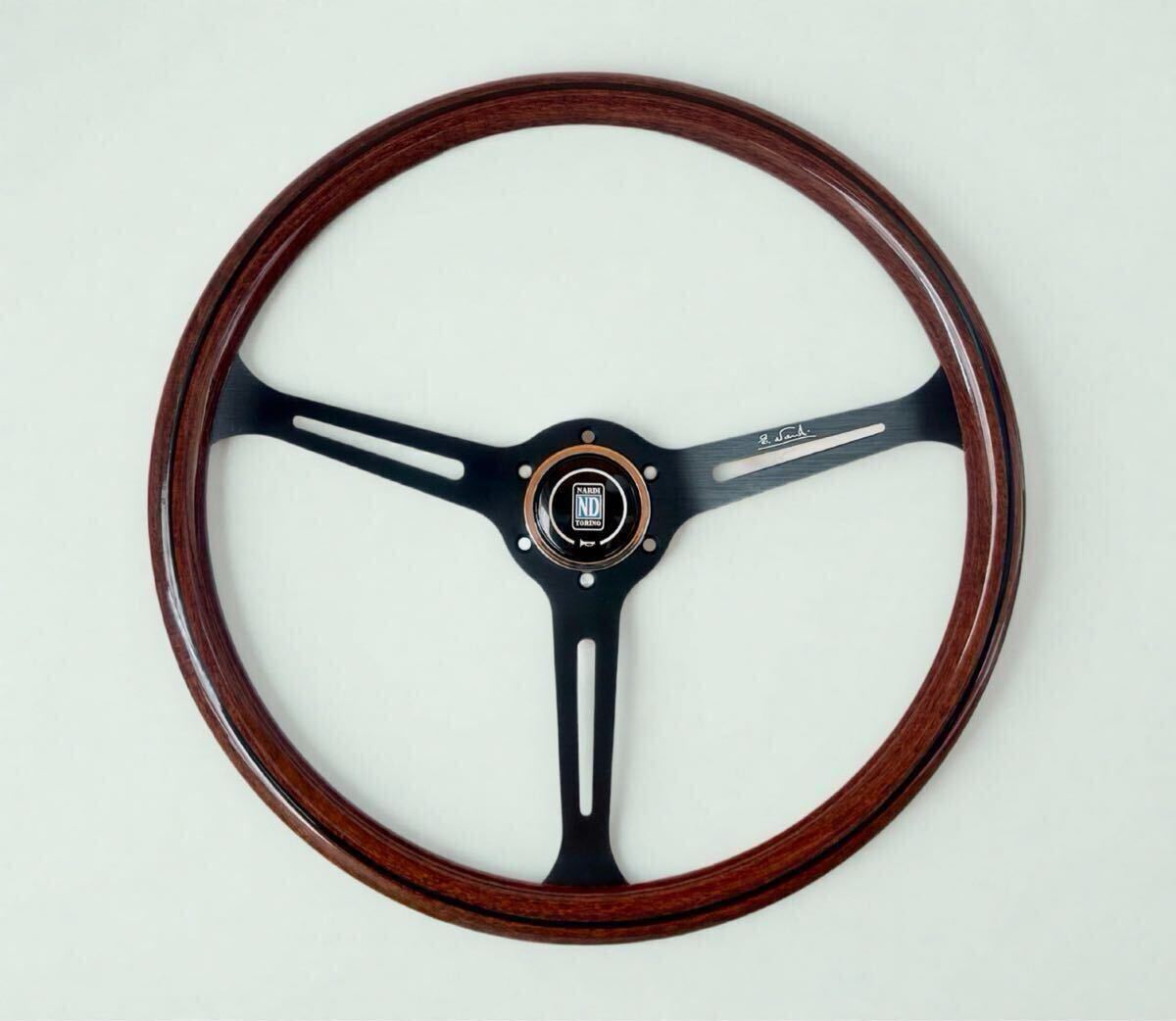 NARDI ステアリング クラシック ウッド&ブラックスポーク15インチ 社外