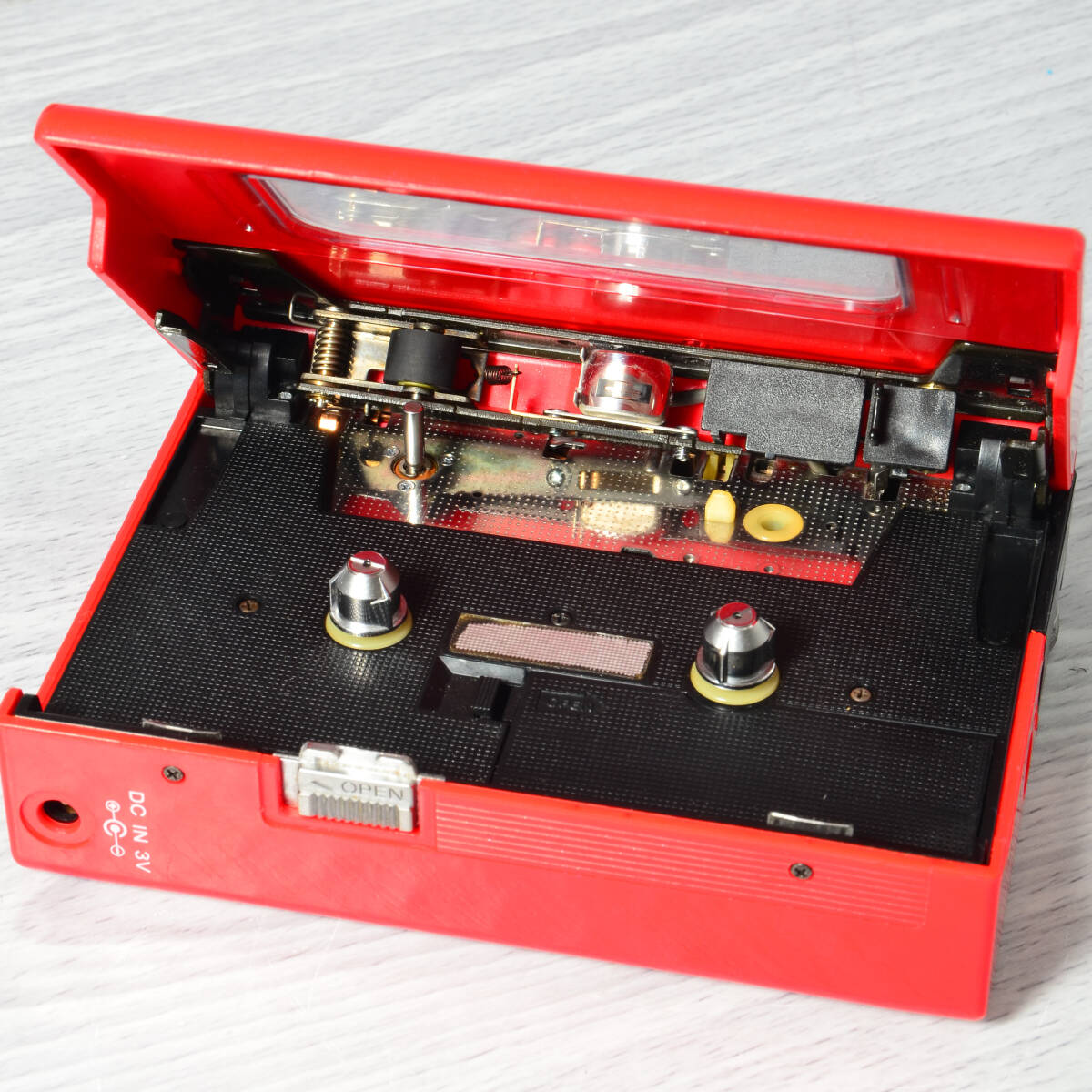 SONY WALKMAN WM-2 カセットウォークマン レッド ケース付 整備済