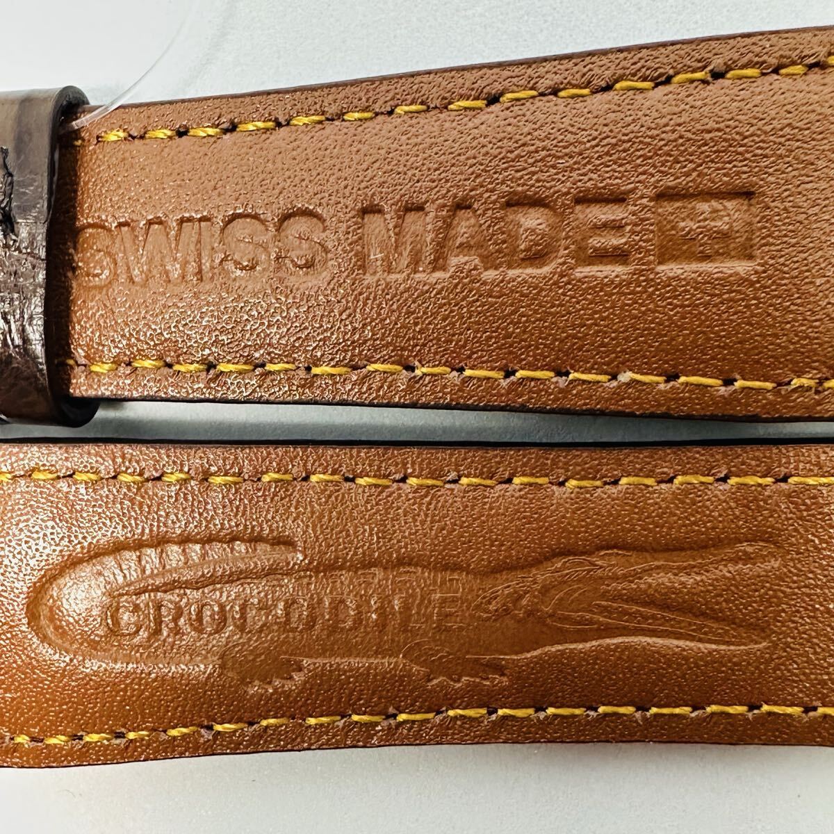 4216#22mm-18mmダークブラウン 本物クロコダイルベルト スイス製