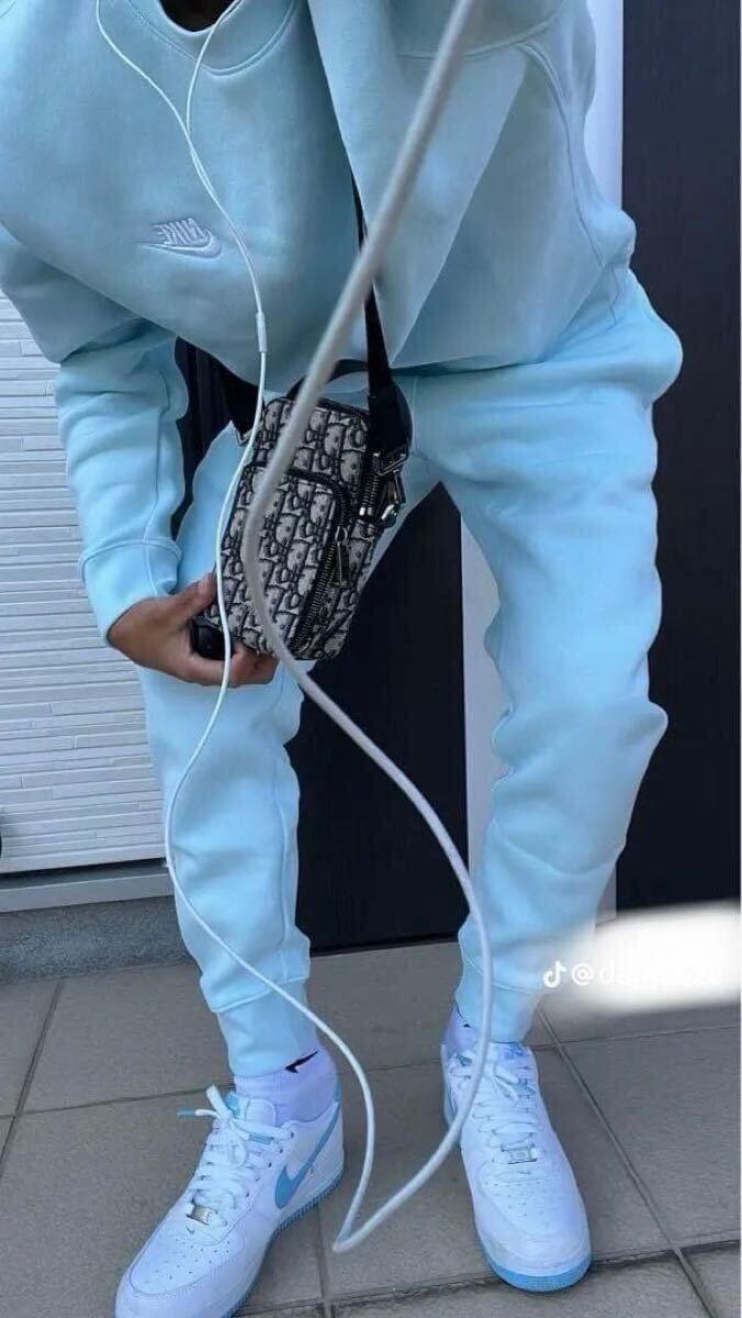 新品 2XL ナイキ NIKE 水色 スウェット トレーナー NSW CLUB