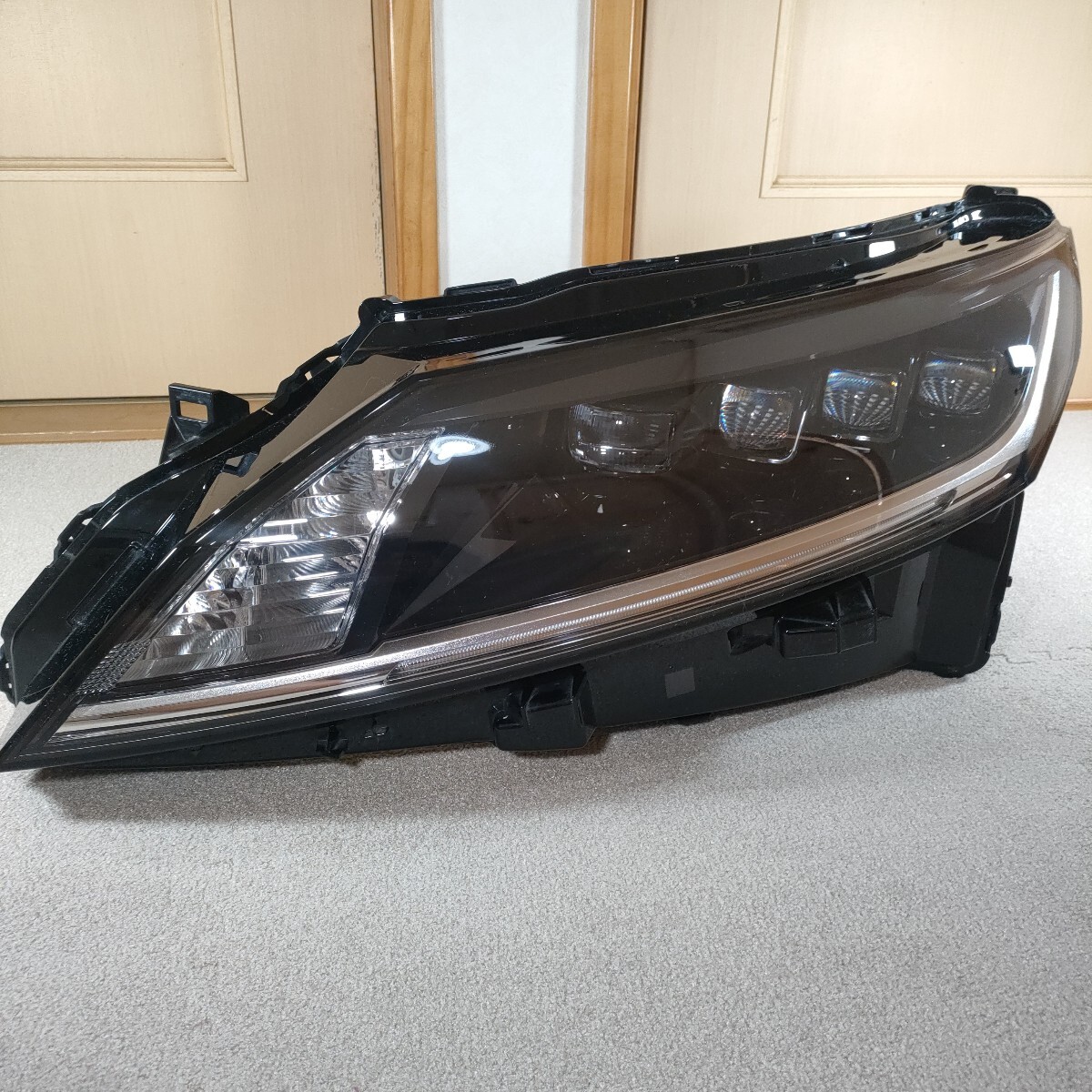 日産 純正 ノート E13 LED ヘッドライト 左側 ICHIKOH1993 刻印A 26075