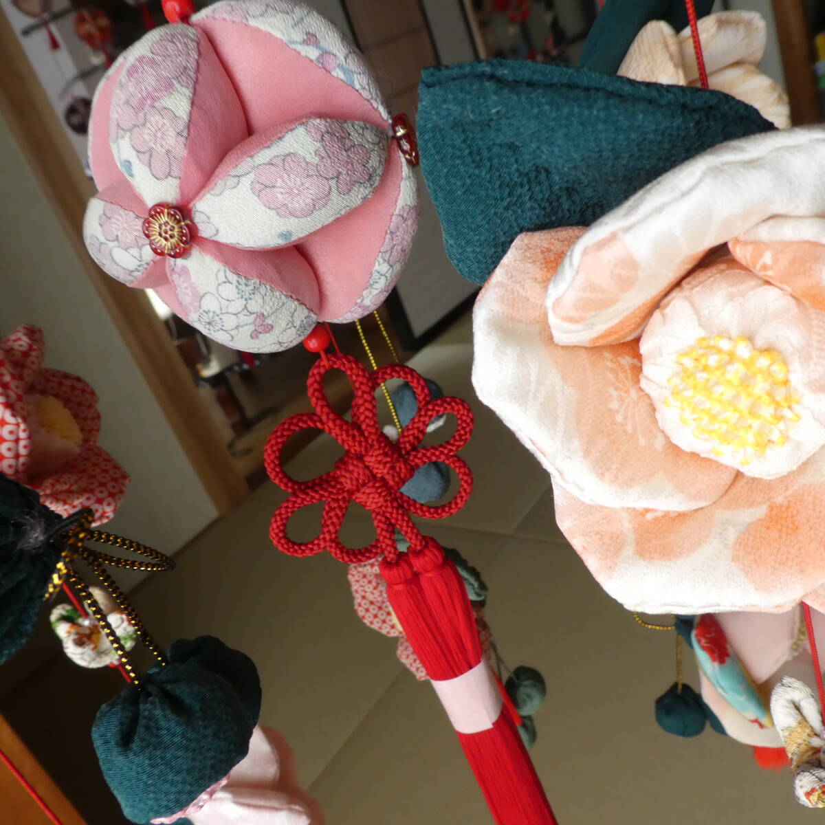 古布 正絹 吊るし雛 錦紗縮緬 アンティーク 疋田模様 さげもん 鬼しぼ