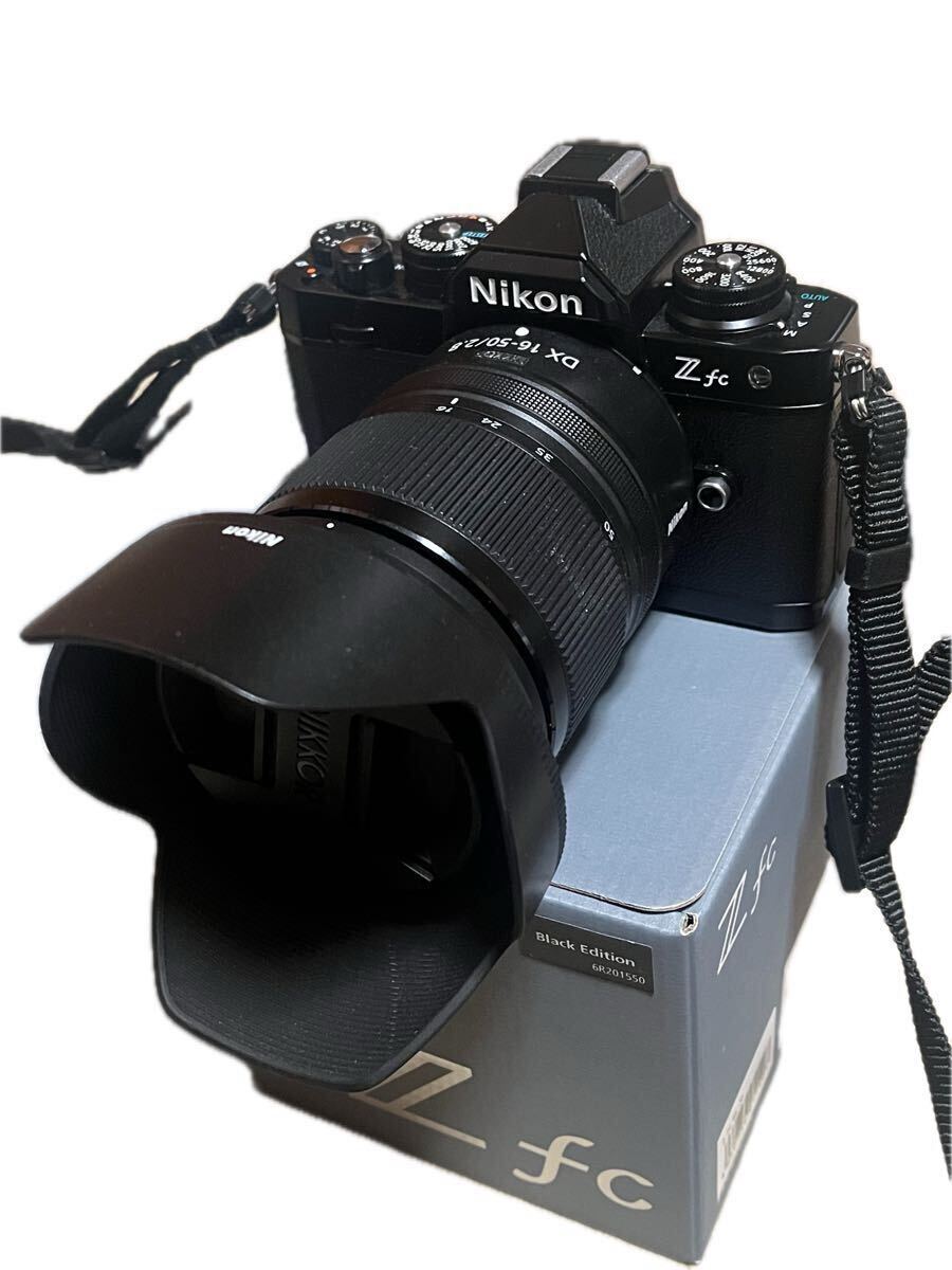 Nikon Zfc + DX 16-50 f2 8 + 予備バッテリー2つ付き シャッター回数