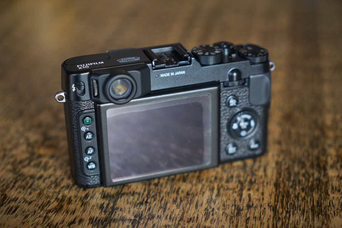 希少】FUJIFILM X10 富士フィルム ジャンク扱い Fujifilm X10 / 富士