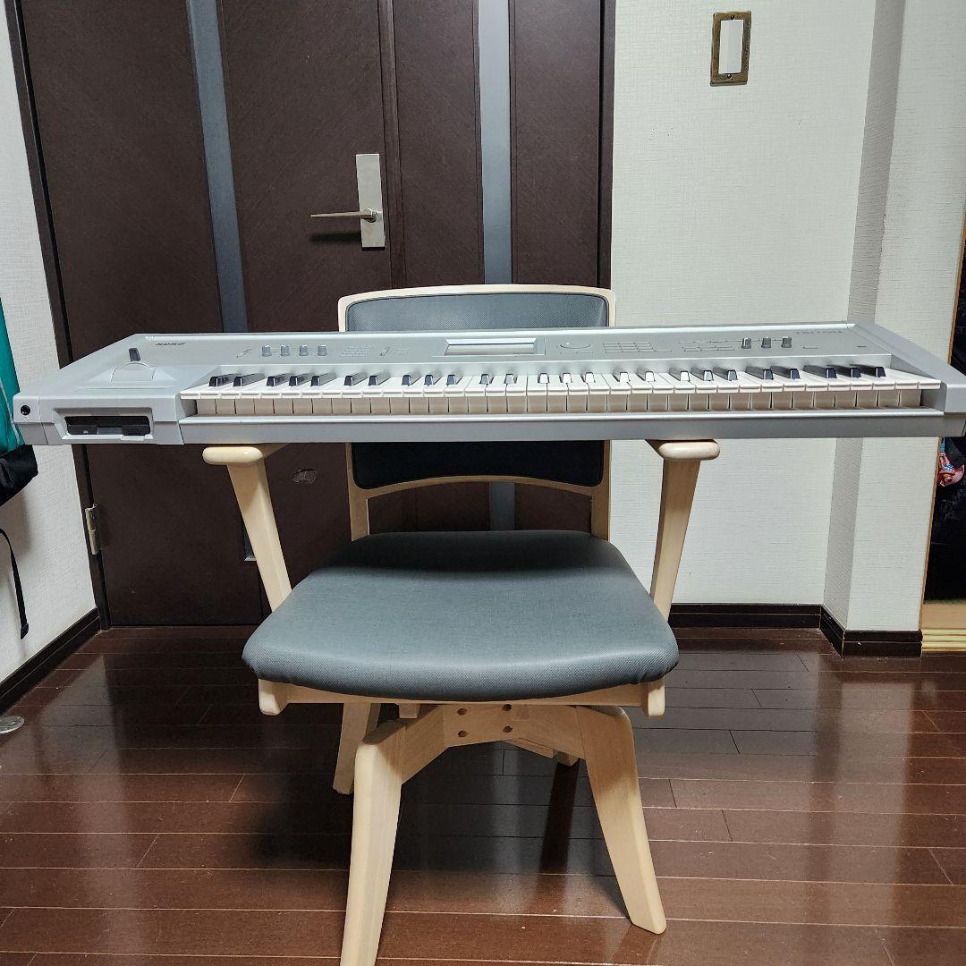 美品】KORG TRITON シンセサイザー 61鍵 EXB-PCM04付き｜Yahoo!フリマ
