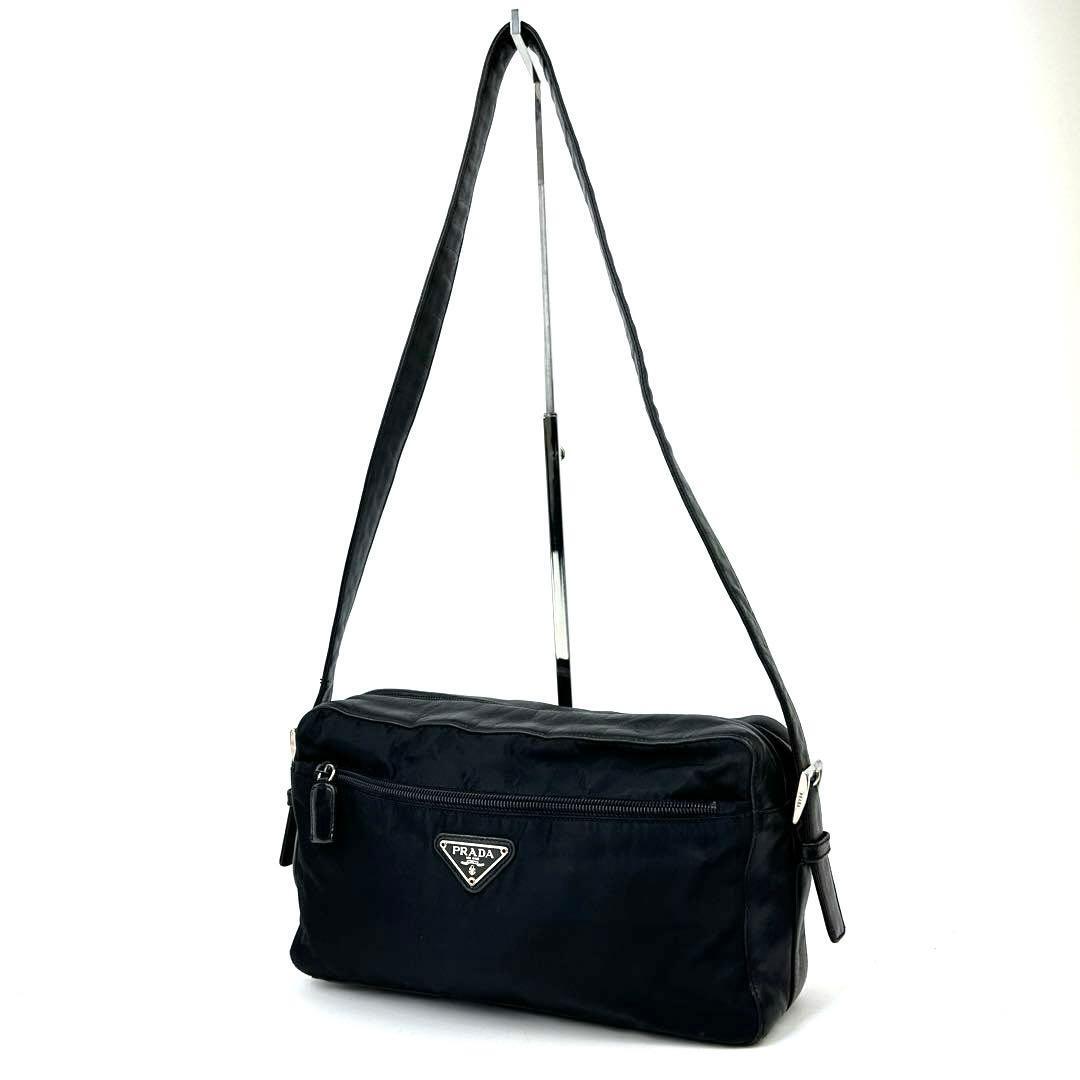 極美品 PRADA プラダ 三角ロゴ プレート トライアングル シルバー金具