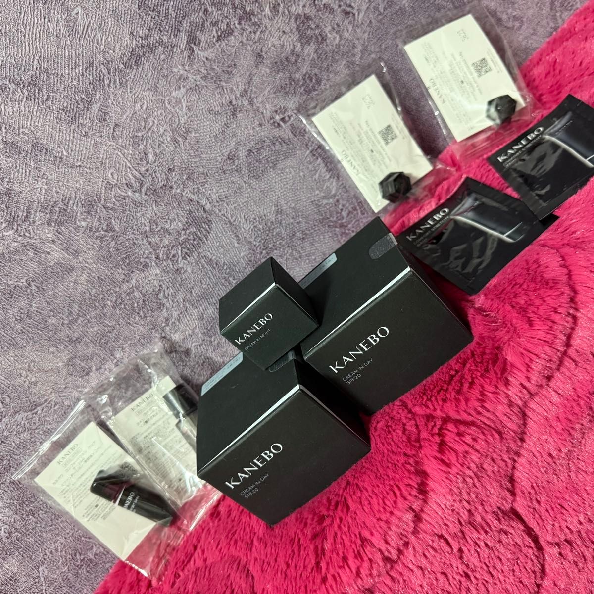 カネボウ クリームインデイ40g×2セット+サンプル大量｜Yahoo!フリマ