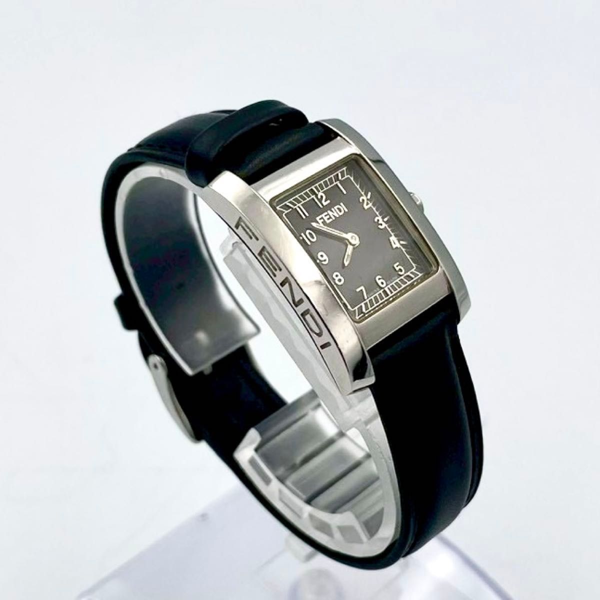 512 新品電池 FENDI フェンディ 7000L 腕時計 クォーツ スクエア