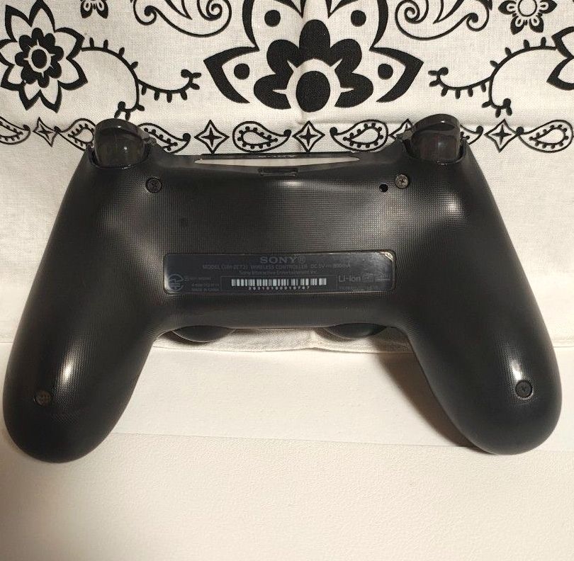 ps4 ワイヤレスコントローラー DUALSHOCK 4 ジェット・ブラック｜Yahoo