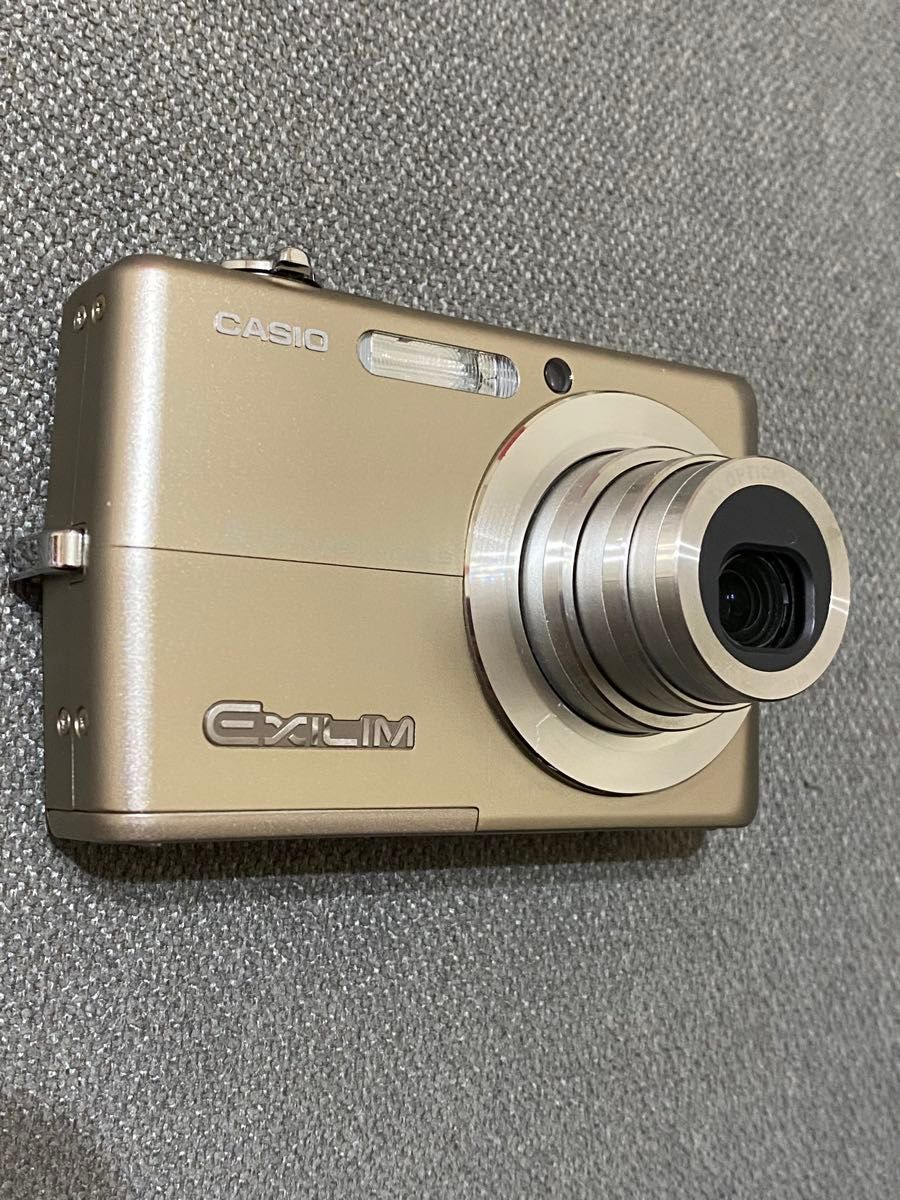 CASIO EXILIM EX-Z500 コンパクトデジタルカメラ デジカメ ゴールド