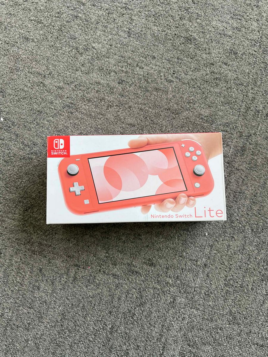 中古・Nintendo Switch Lite コーラル・箱あり・充電器｜Yahoo!フリマ