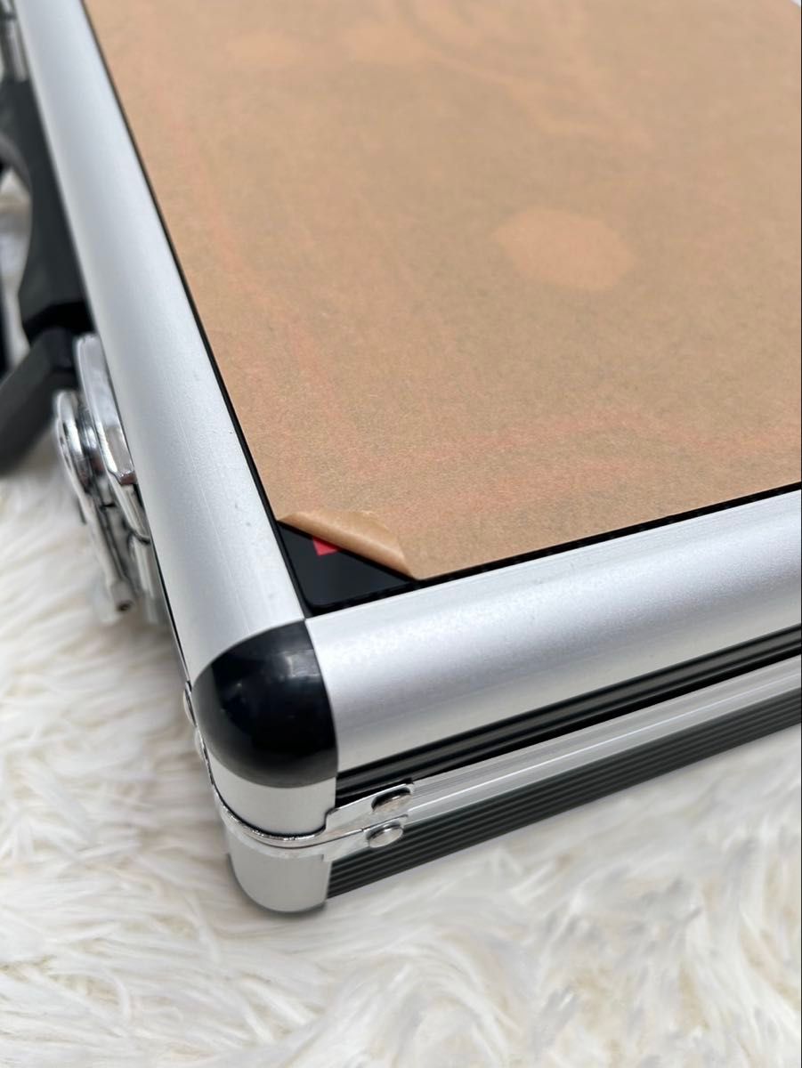 新品 ドリームボックス ベイブレードX アタッシュケース ロゴプレート