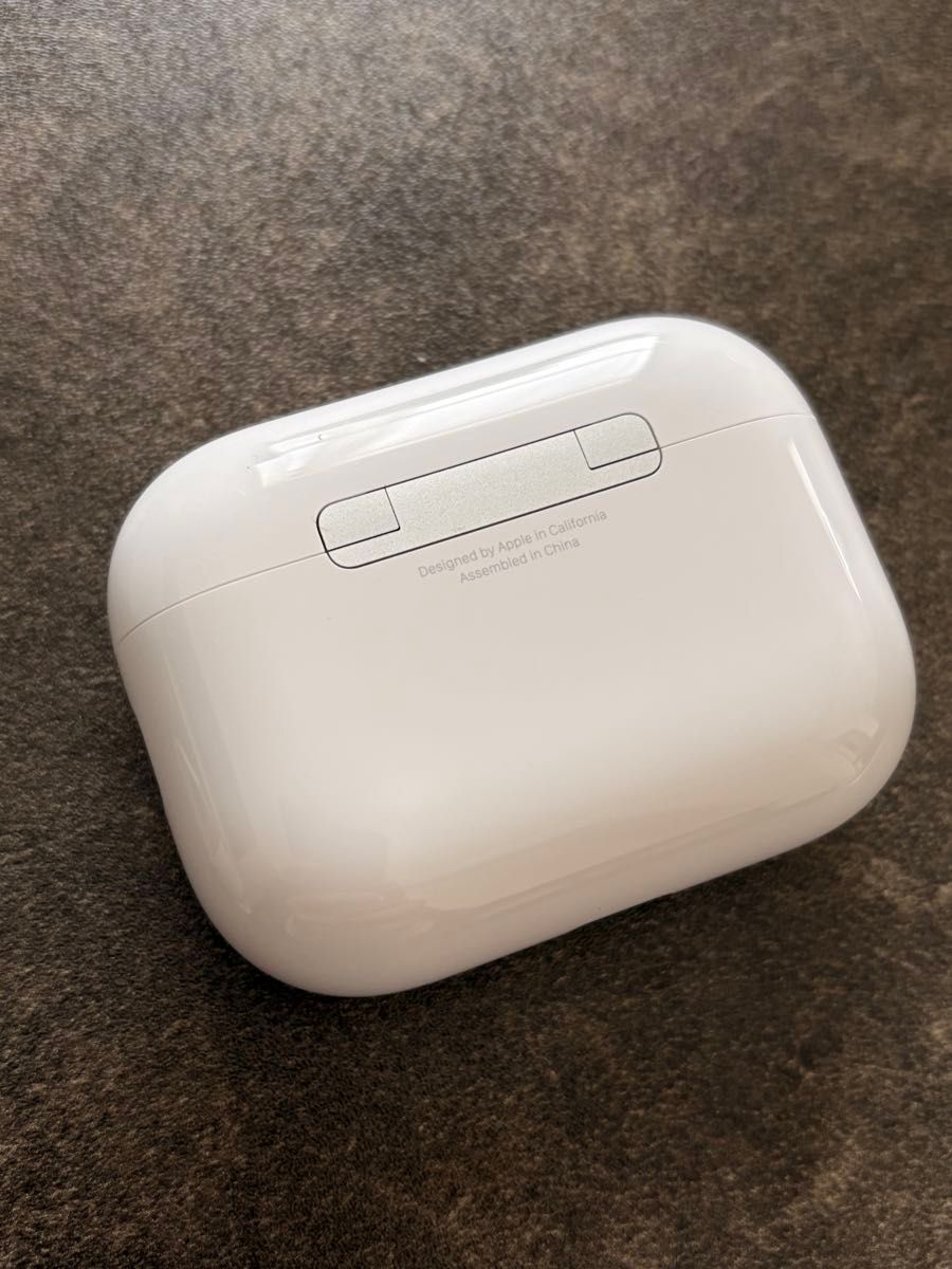 AirPods Pro3 本体 付属品完備 美品 おまけケース付き｜Yahoo!フリマ