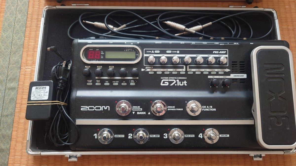 ZOOM G7 1ut GUITAR EFFECTS CONSOLE マルチエフェクター｜Yahoo