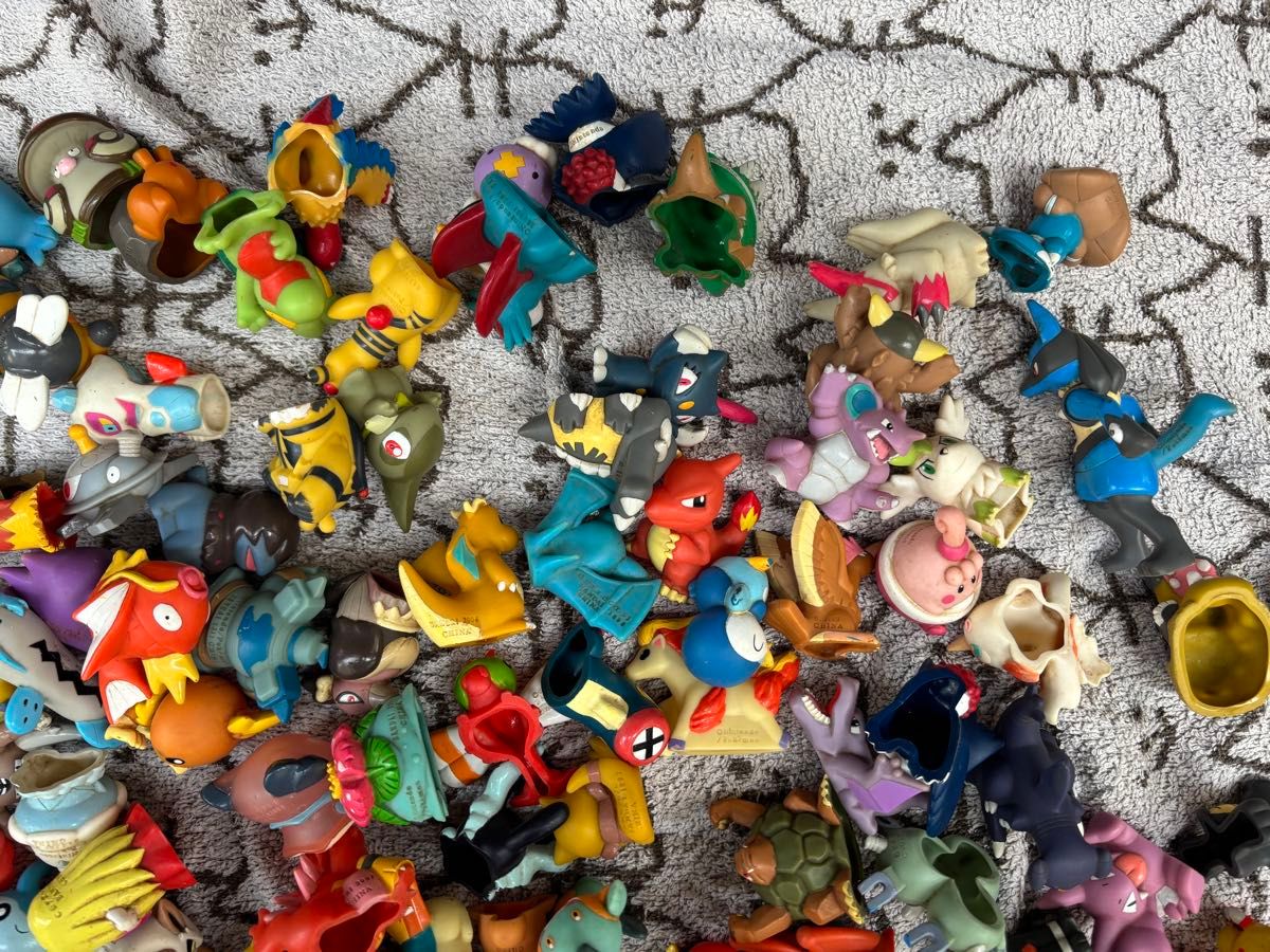 ポケモンキッズ 指人形 フィギュア 大量 まとめ売り 多数セット200体