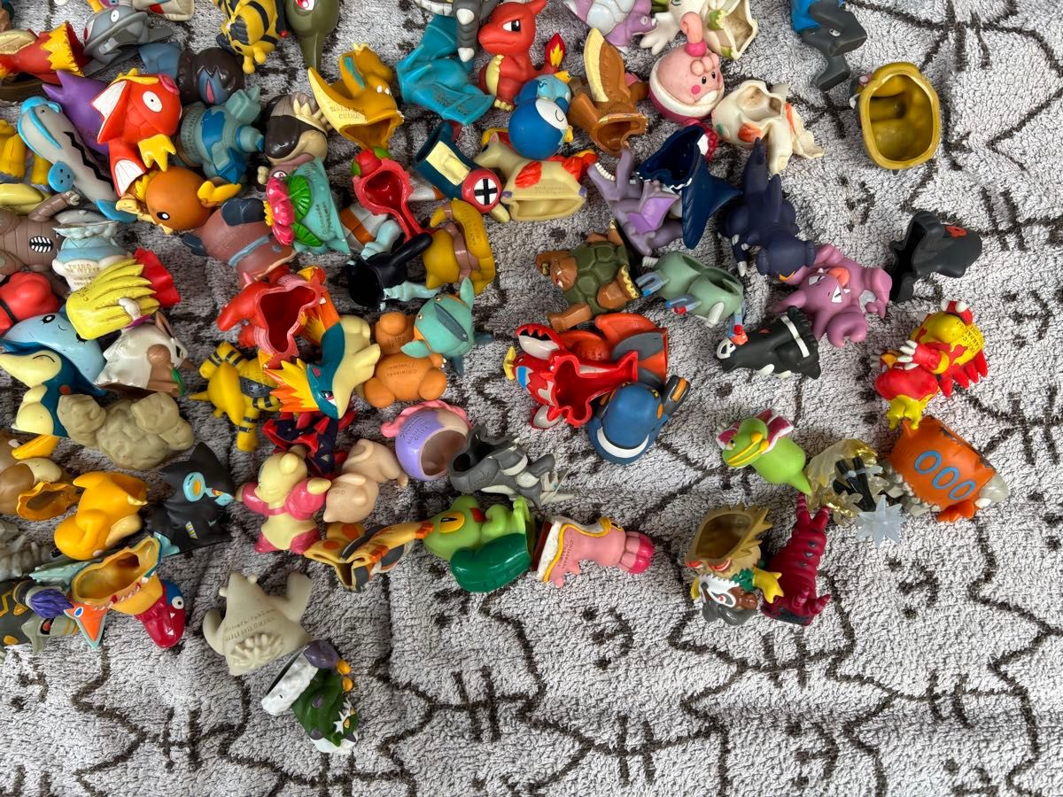 ポケモンキッズ 指人形 フィギュア 大量 まとめ売り 多数セット200体