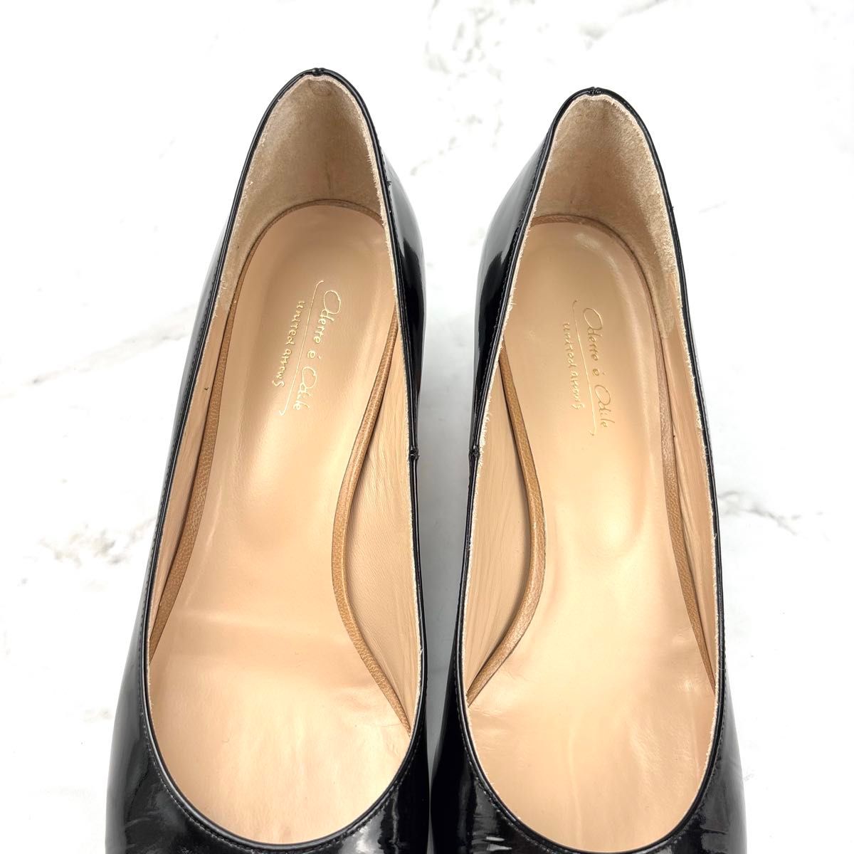 美品】Odette e Odile エナメル パンプス 23 ブラック ラウンドトゥ