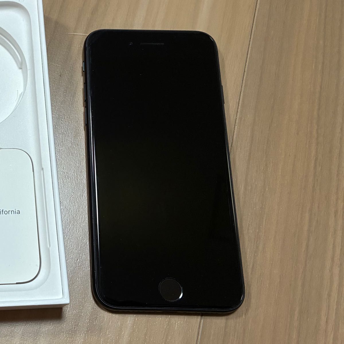 SIMフリーiPhone SE2(第2世代)128GBブラックMHGT3J/A iOS26 2 1