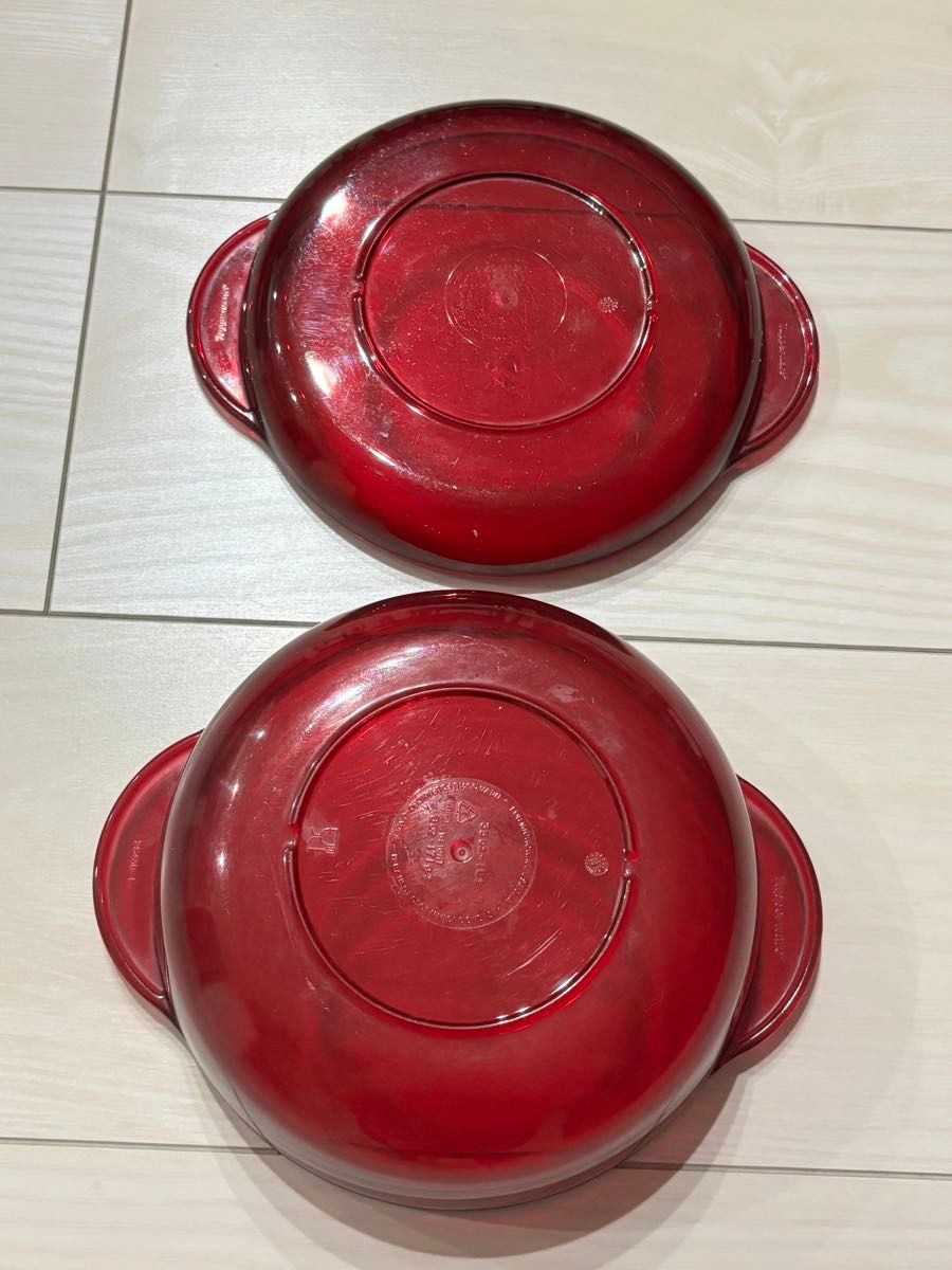 タッパーウェア タッパーウェーブ2000 丸型 中 レッド Tupperware