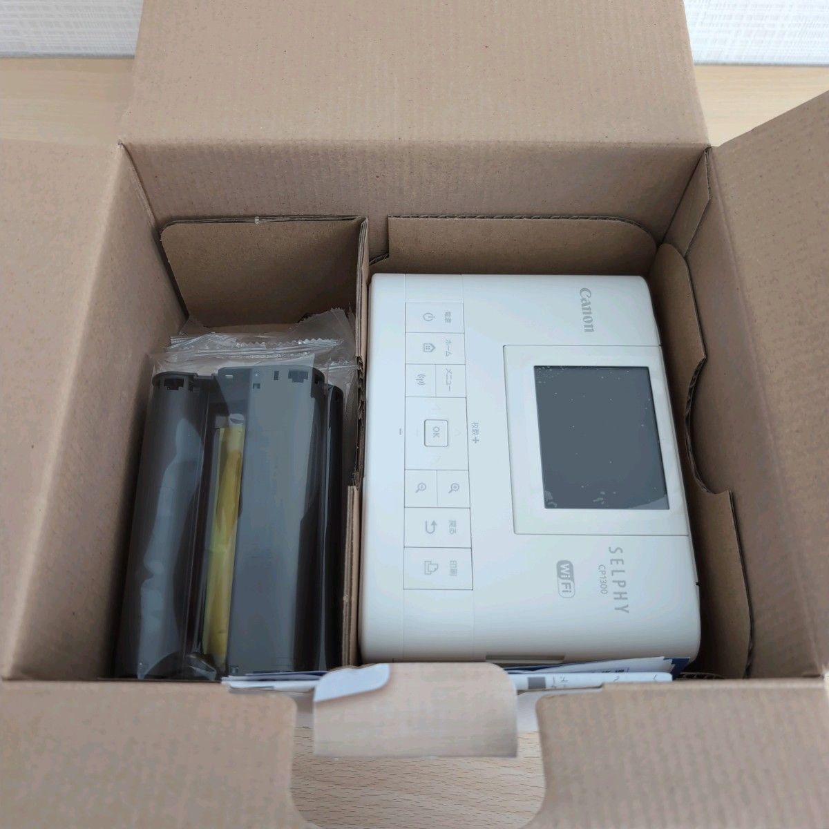 Canon SELPHY CP1300 美品 用紙大量 未使用インク付 コンパクトフォト