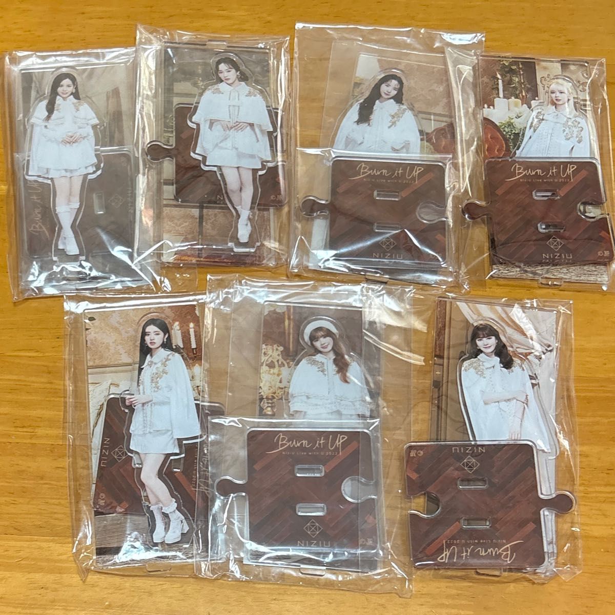 NiziU アクリルスタンド アクスタ Burn it Up マコ リオ マヤ リク