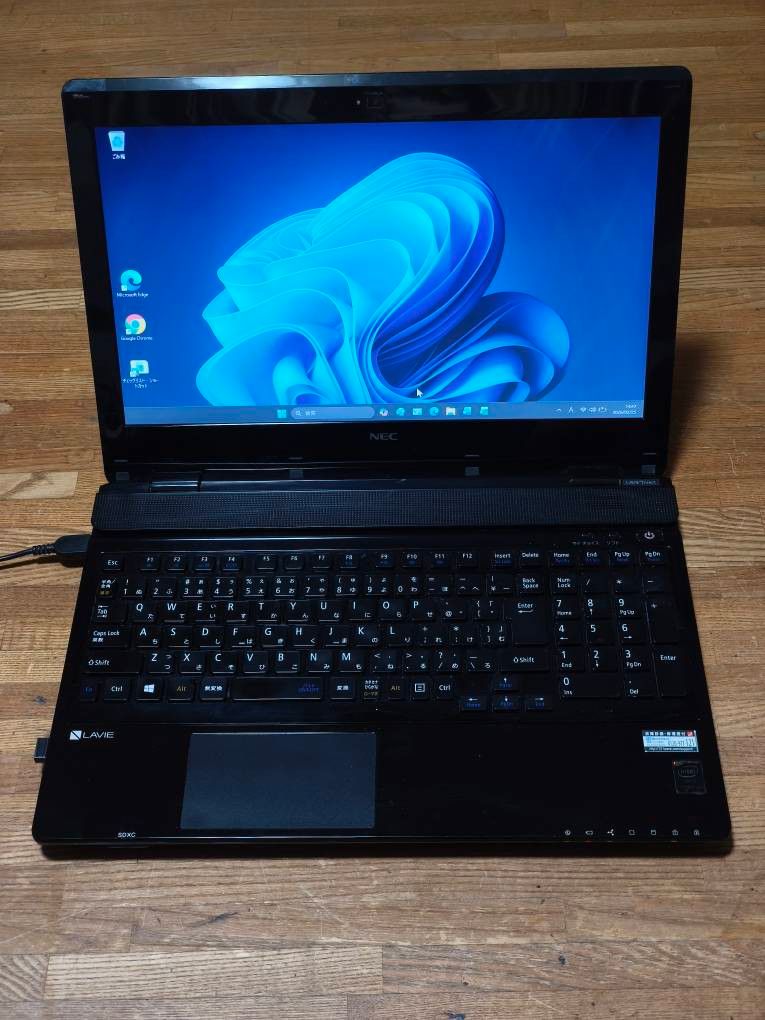 NEC LAVIE ノートパソコン Windows11 SSD搭載 カメラ DVD Wlsマウス Ac