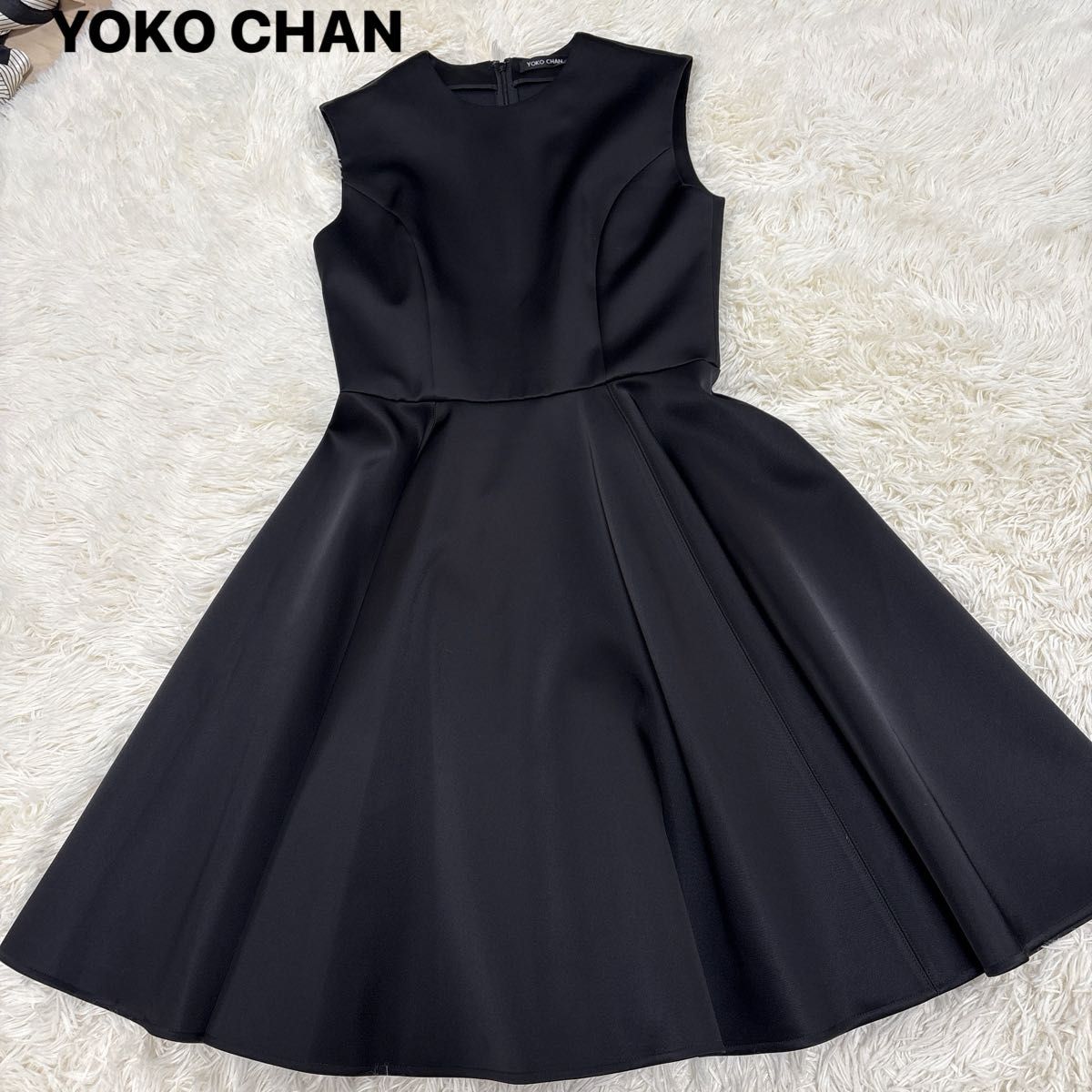 極美品】YOKO CHAN サテンフレアワンピース ノースリーブ 膝丈 38 黒