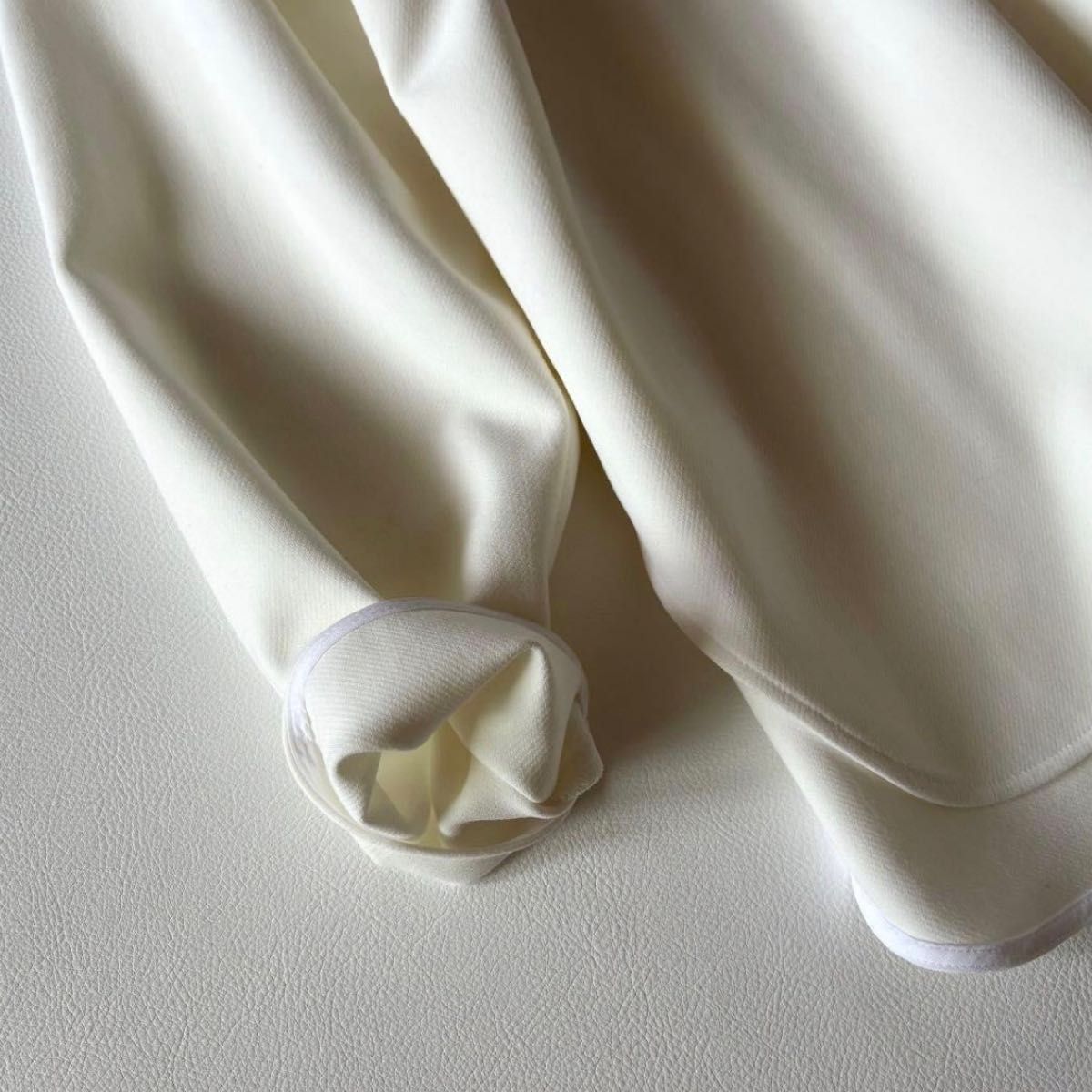 Yori ヨリ 2024年製 ダブルクロス丸襟カラーブラウス ホワイト 洗える