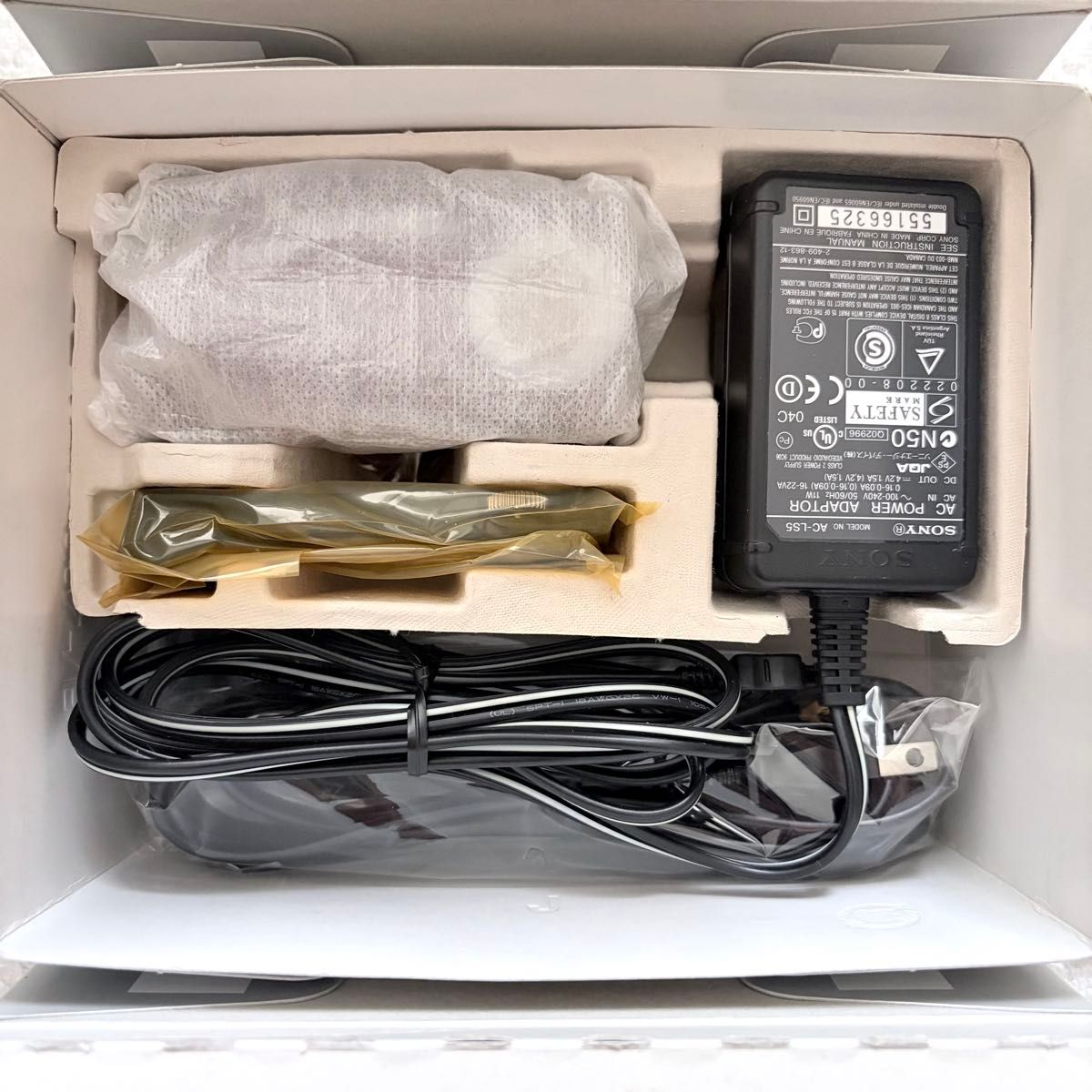 極上品【動作確認済】SONY ソニー Cyber-shot パワーショット DSC-L1