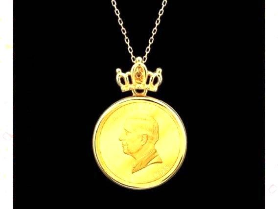 ハローキティ 50周年記念 純金コインペンダント ダイヤ付 50th