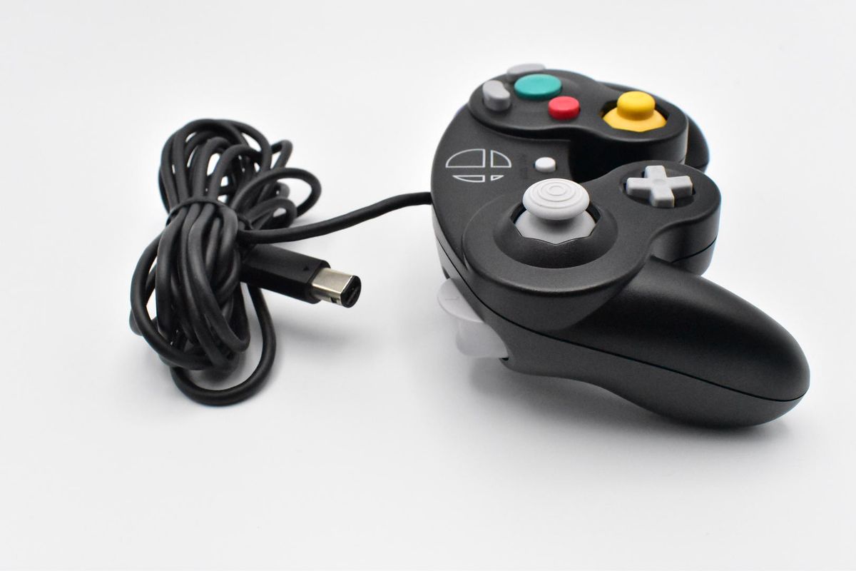 極美品】ニンテンドー ゲームキューブ コントローラ スマブラブラック