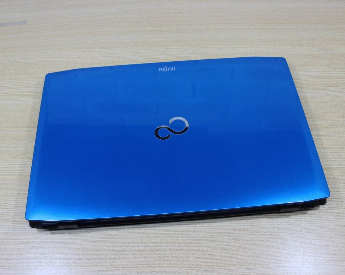 タッチパネル Core i7 SSD512GB メモリ16G Windows11 office ノート