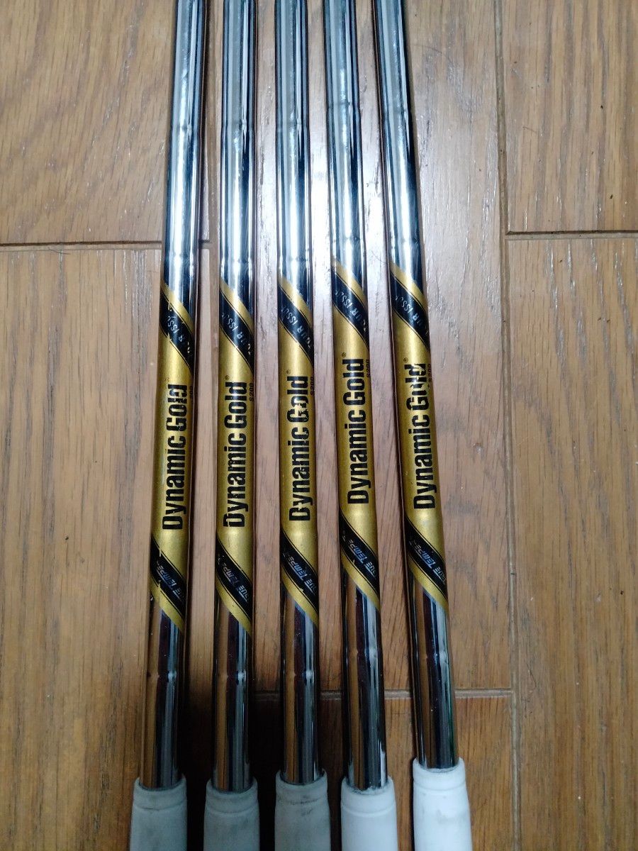 ダイナミックゴールドS200ツアーイシュー5本セットAW〜7i