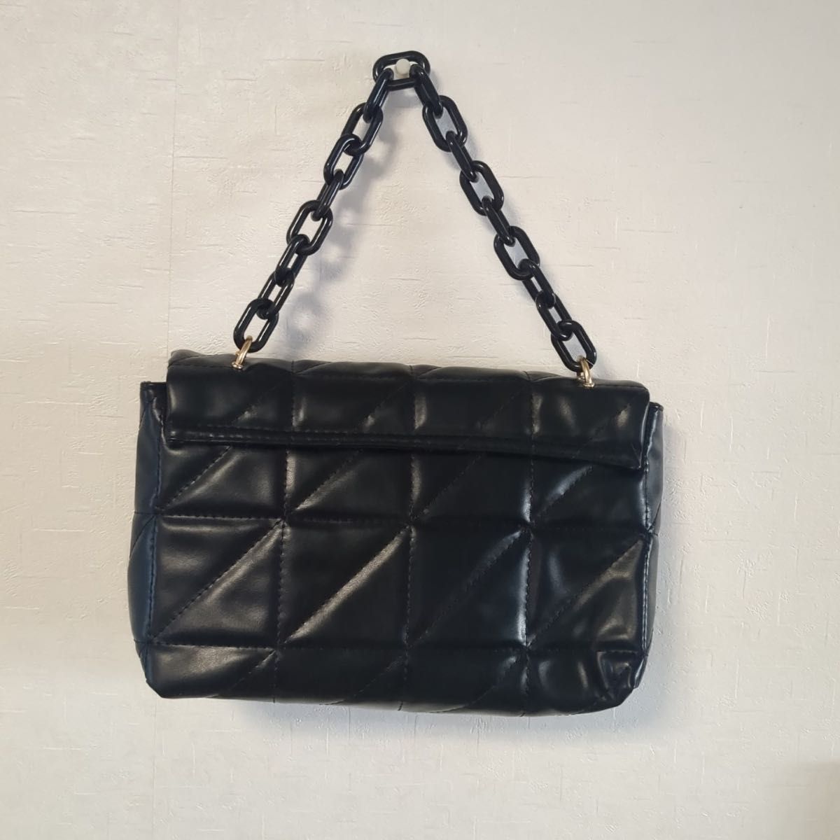 キルティング ショルダーバッグ ブラック 黒 レディース 斜め掛け 2way