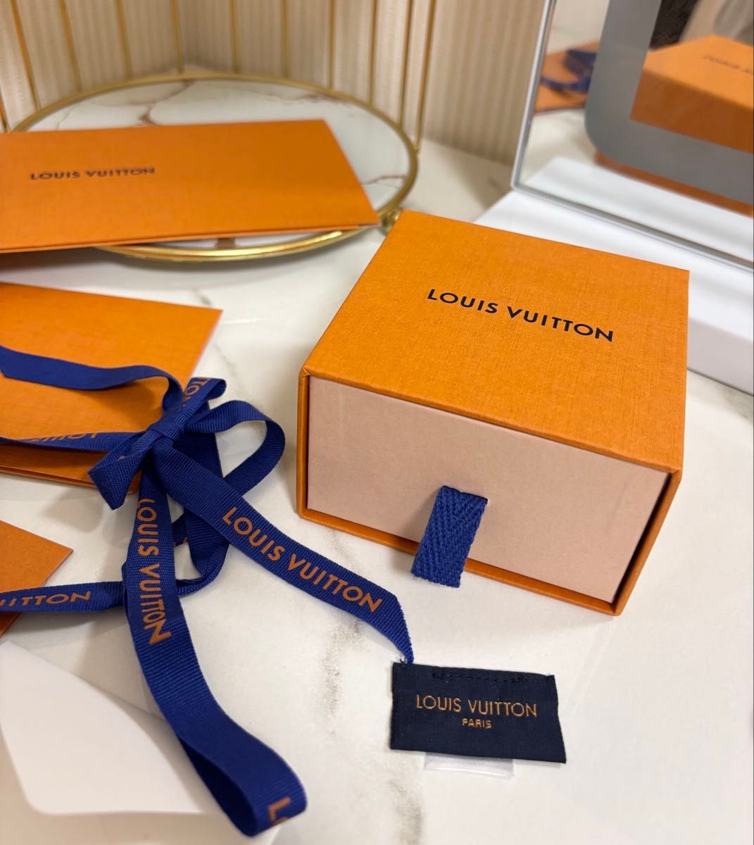 ルイヴィトン空箱ギフトボックス LOUIS VUITTON リボン レターセット