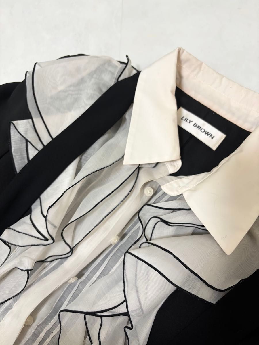 リリーブラウンワンピース フロントフリルミニドレス サイズ0