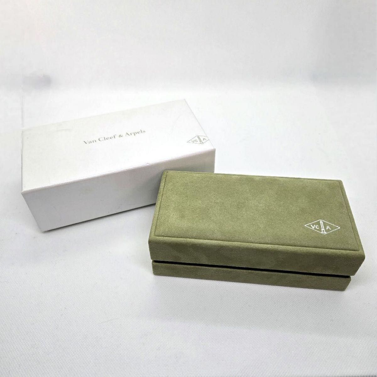 ヴァンクリーフ& アーペル Van cleef & Arpels ヴァンクリ