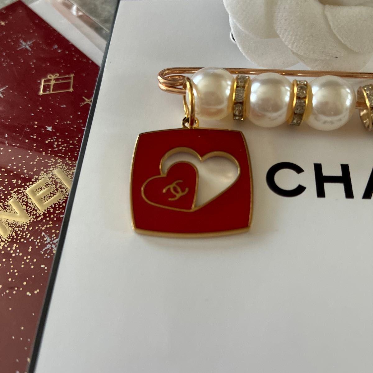 CHANEL シャネル ノベルティ2026バレンタインハートチャーム付き新品