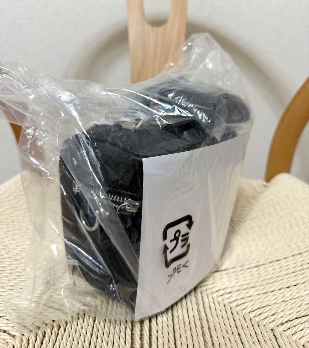 ダーリッチ Hello Darich キルティングスクエアミニバッグ キティ