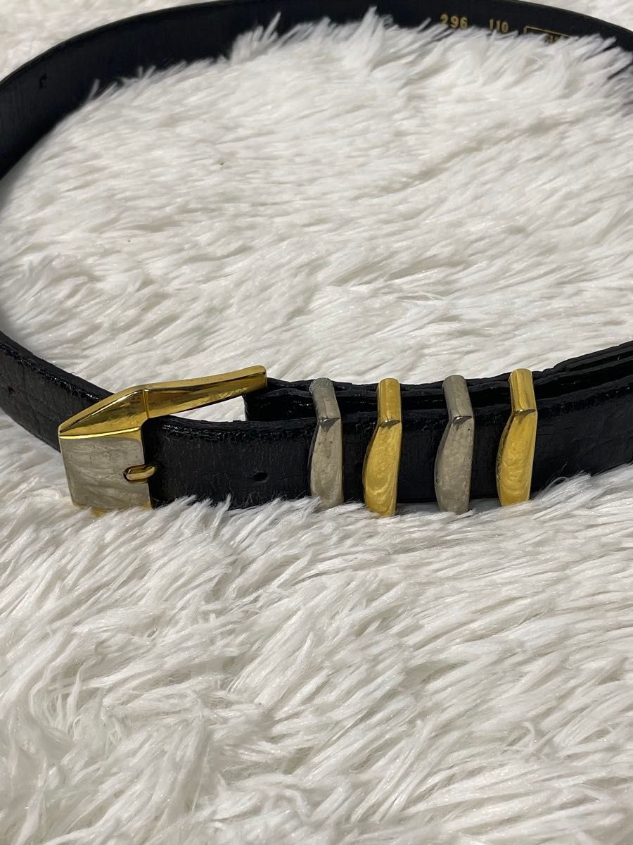 GIANNI VERSACE ヴェルサーチ 本革 レザーベルト メデューサ 4連