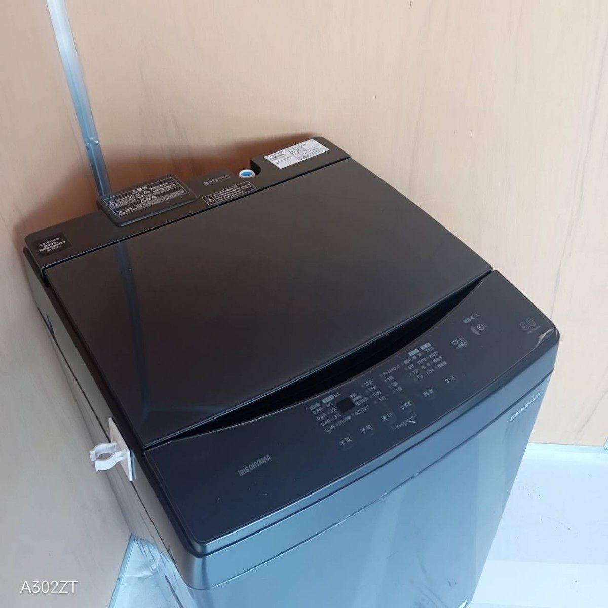 I 160 送料設置無料 アイリスオーヤマ洗濯機 容量 8㌔ ブラックカラー