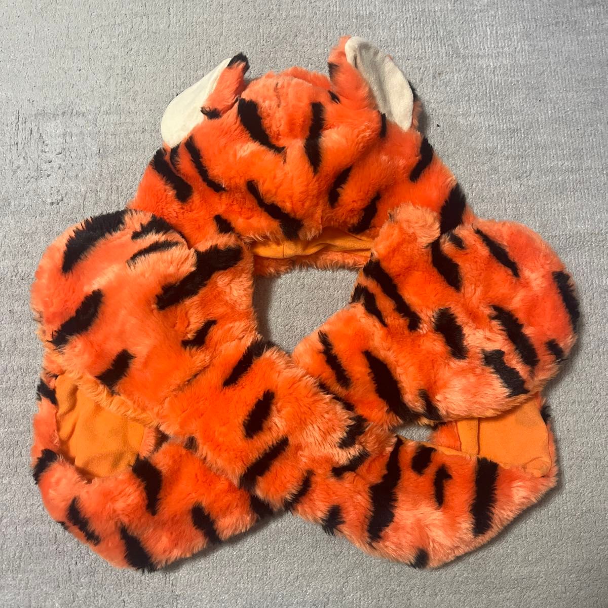 ディズニーマフラーキャップ ティガー くまのプーさん ファンキャップ