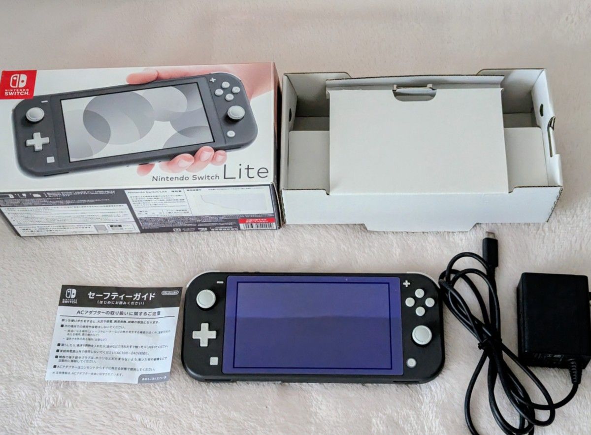 Nintendo Switch Lite 128GBカード付 任天堂 スイッチ ライト 本体