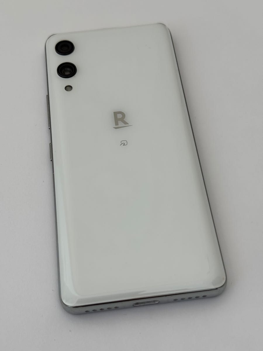 Rakuten Hand P710 楽天ハンド ホワイト｜Yahoo!フリマ（旧PayPayフリマ）