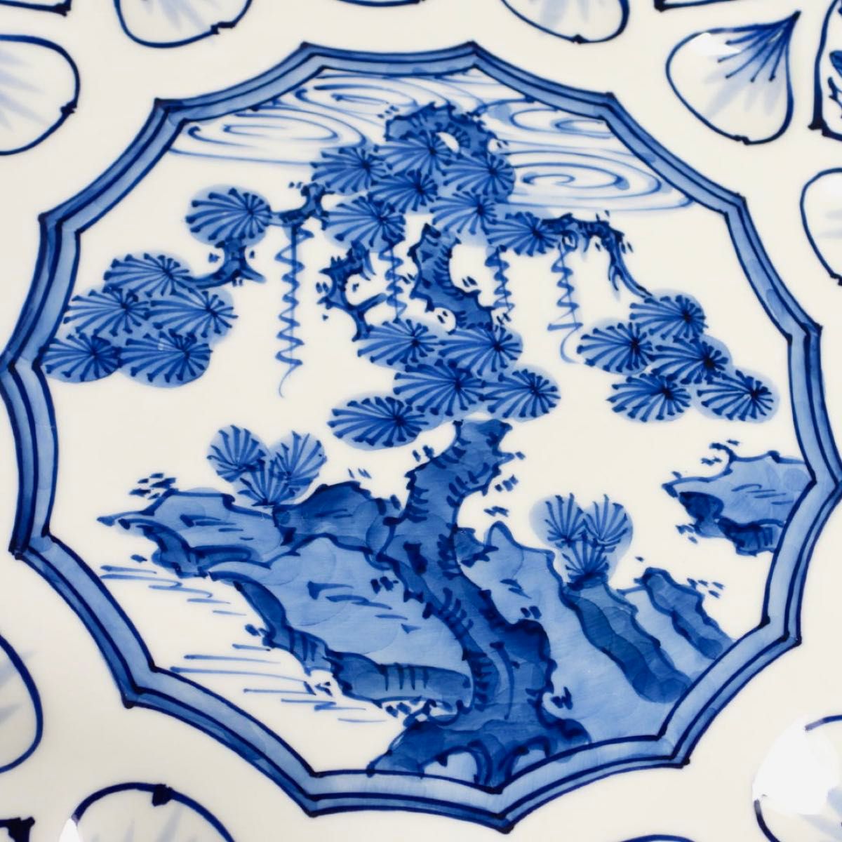 古伊万里の伝統 日本の銘窯 源右衛門作 染付輪花文 花型大皿｜Yahoo