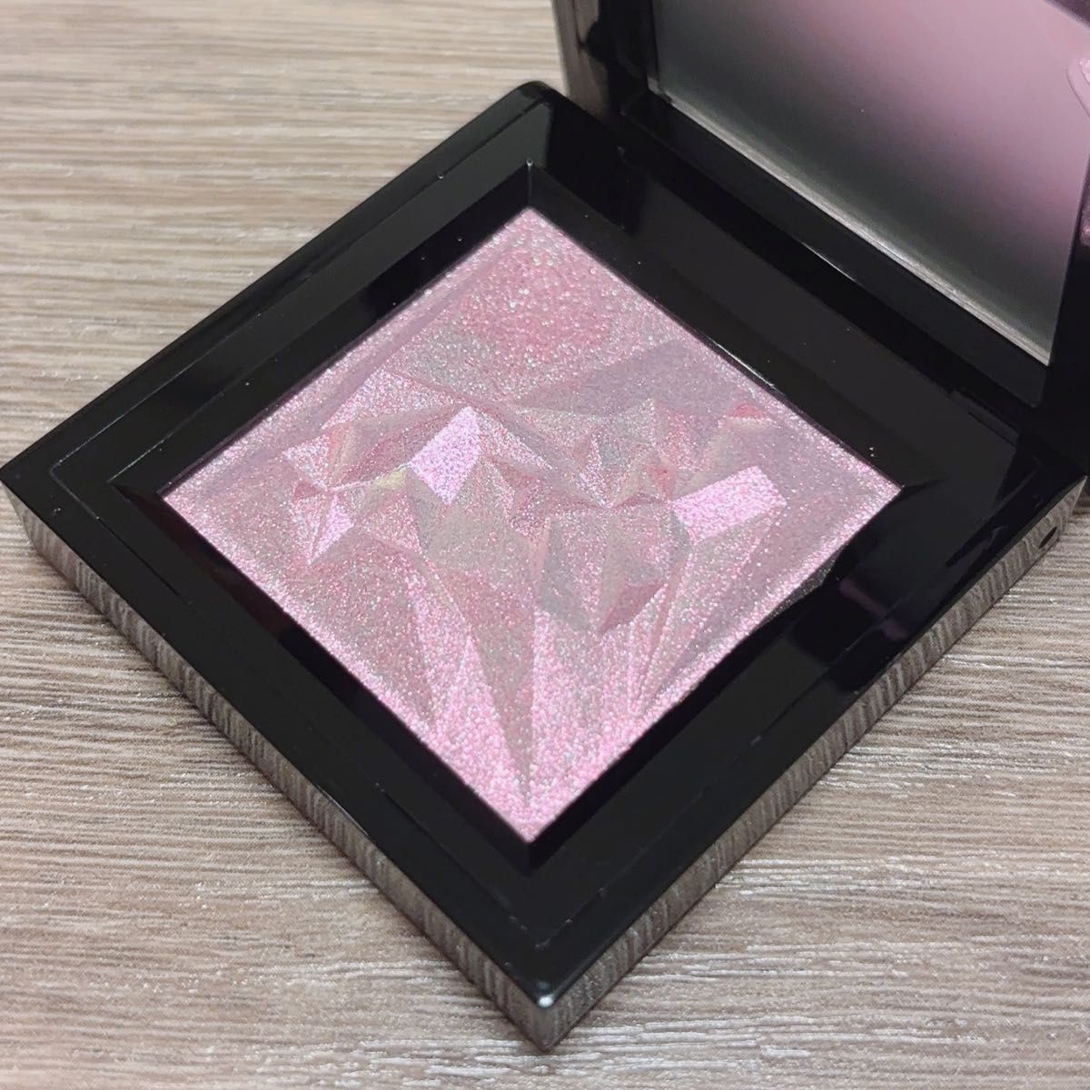 シュウウエムラ ff14 クラッシュドジェム 限定色 クポ ピンク FFコラボ