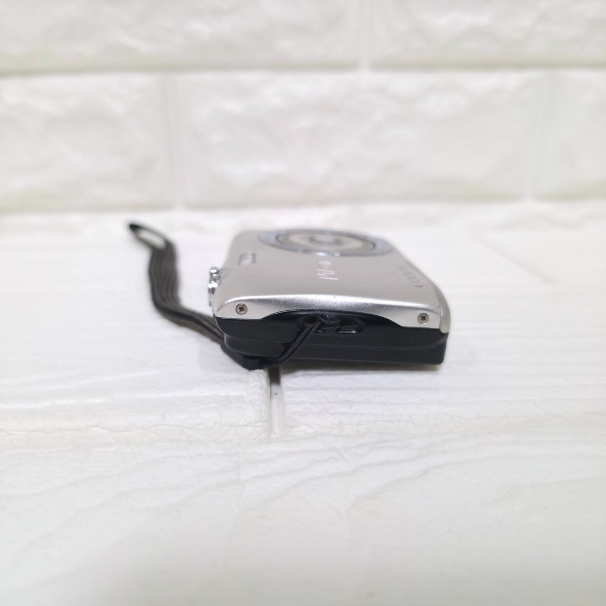 467】 ニコン クールピクス S2900 コンパクトデジタルカメラ シルバー