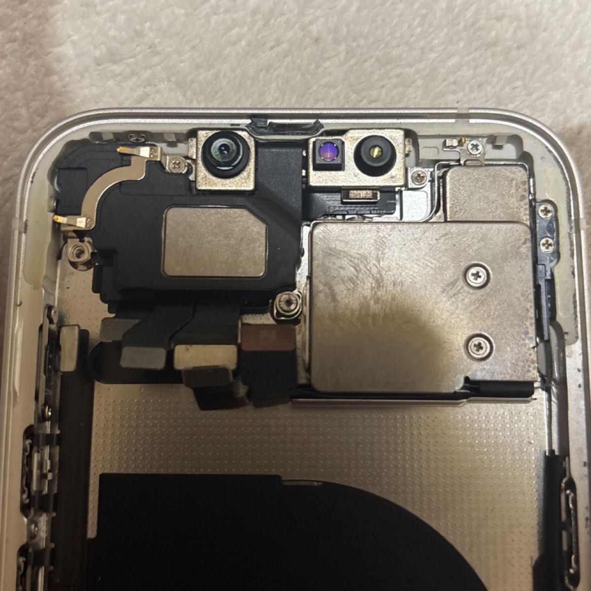 iPhone13 ケースユニット部品 ジャンク品 スターライト色｜Yahoo