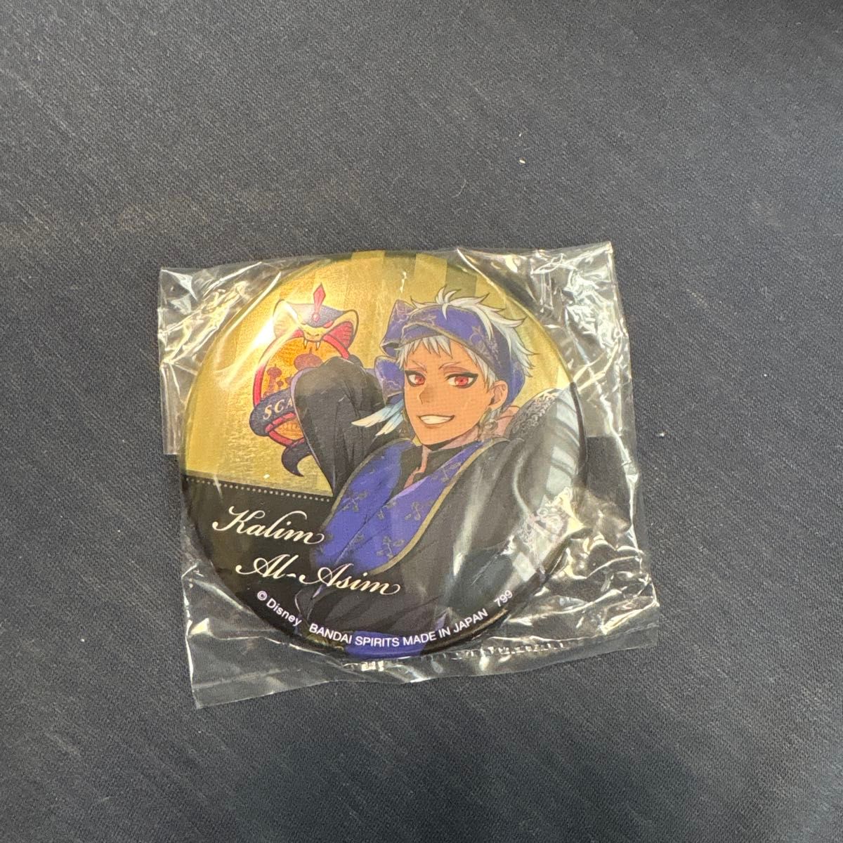 ツイステッドワンダーランド カリム・アルアジーム 缶バッジ｜Yahoo