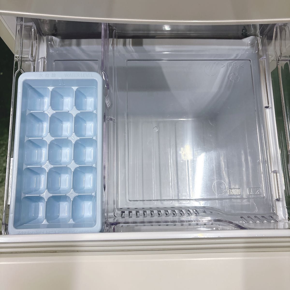 送料設置費込み 訳あり2024年製 三菱2ドア146L冷凍冷蔵庫マット